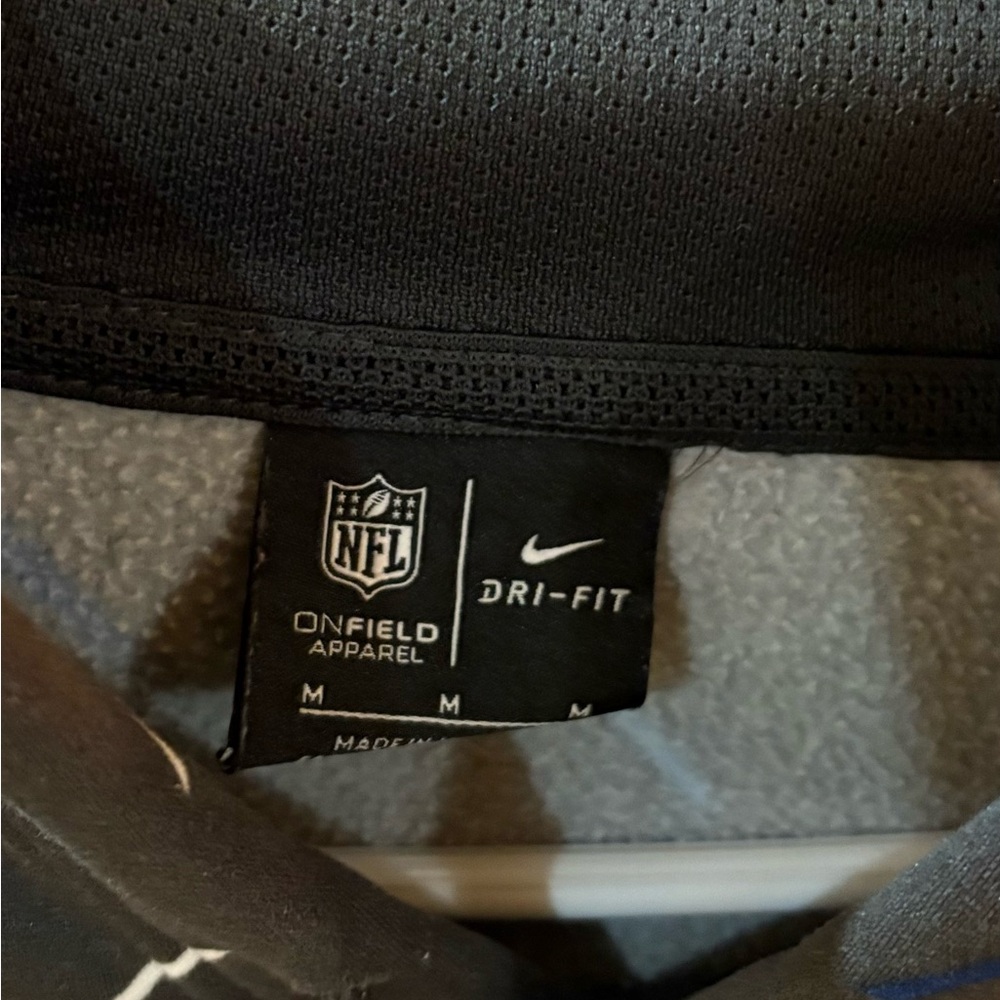 Nike Crucial Catch Green Bay Packers Gray Hoodie. Medium. - Picture 4 of 5